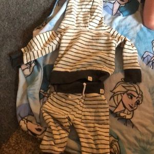 Lulu & Roo dark grey stripes hooded set